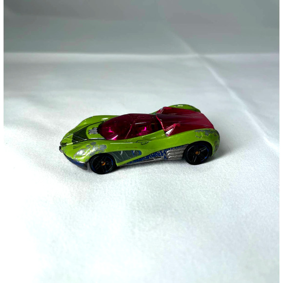 Hot Wheels Gamora Guardians of the Galaxy 2014 Green Sports Car 1:64 Diecast - Picture 2 of 8